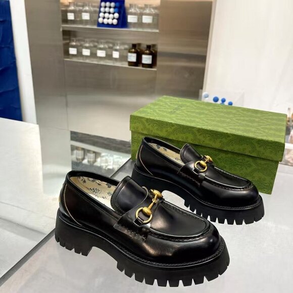 Gucci Black and Gold Loafers - Picture 2 of 8